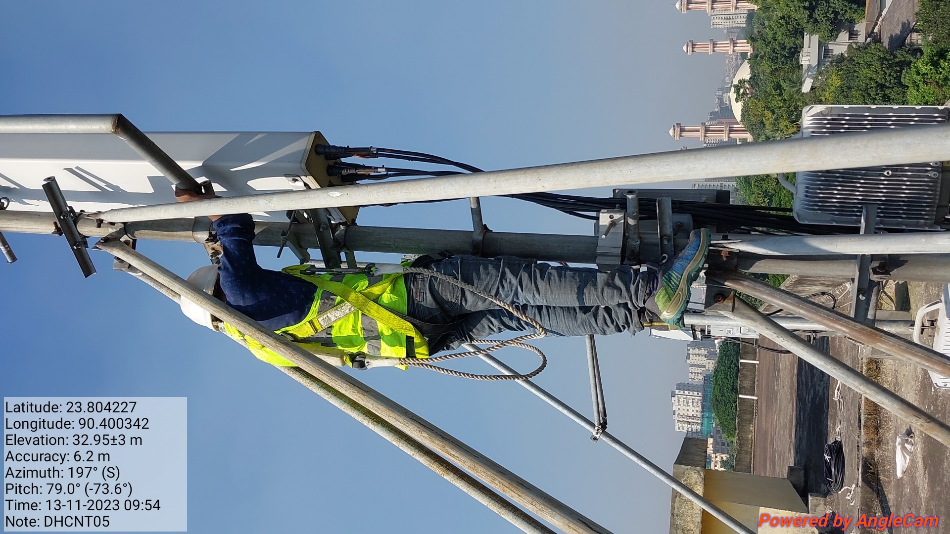 Note: DHCNT05Azimuth angle: 197? (S)Pitch angle: 79.0? (-73.6?)